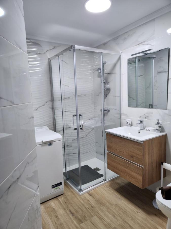 Estudio Con Vistas A La Ciudad Оуренсе Екстериор снимка